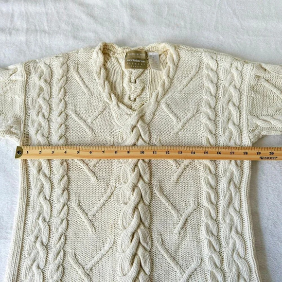 Vintage Cream  and white cable knit cardigan sweater - Picture 6 of 7